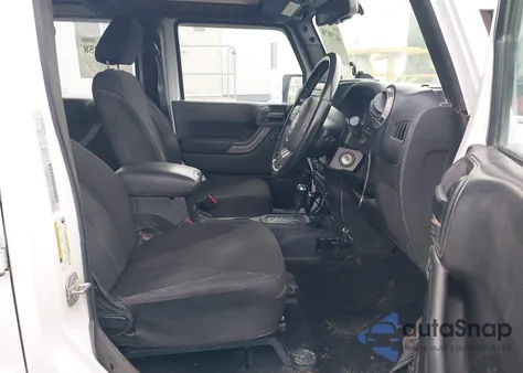 2015 Jeep Wrangler Unlimited Sport Rhd z USA, uszkodzony, nr VIN 1C4BJWKG1FL672451